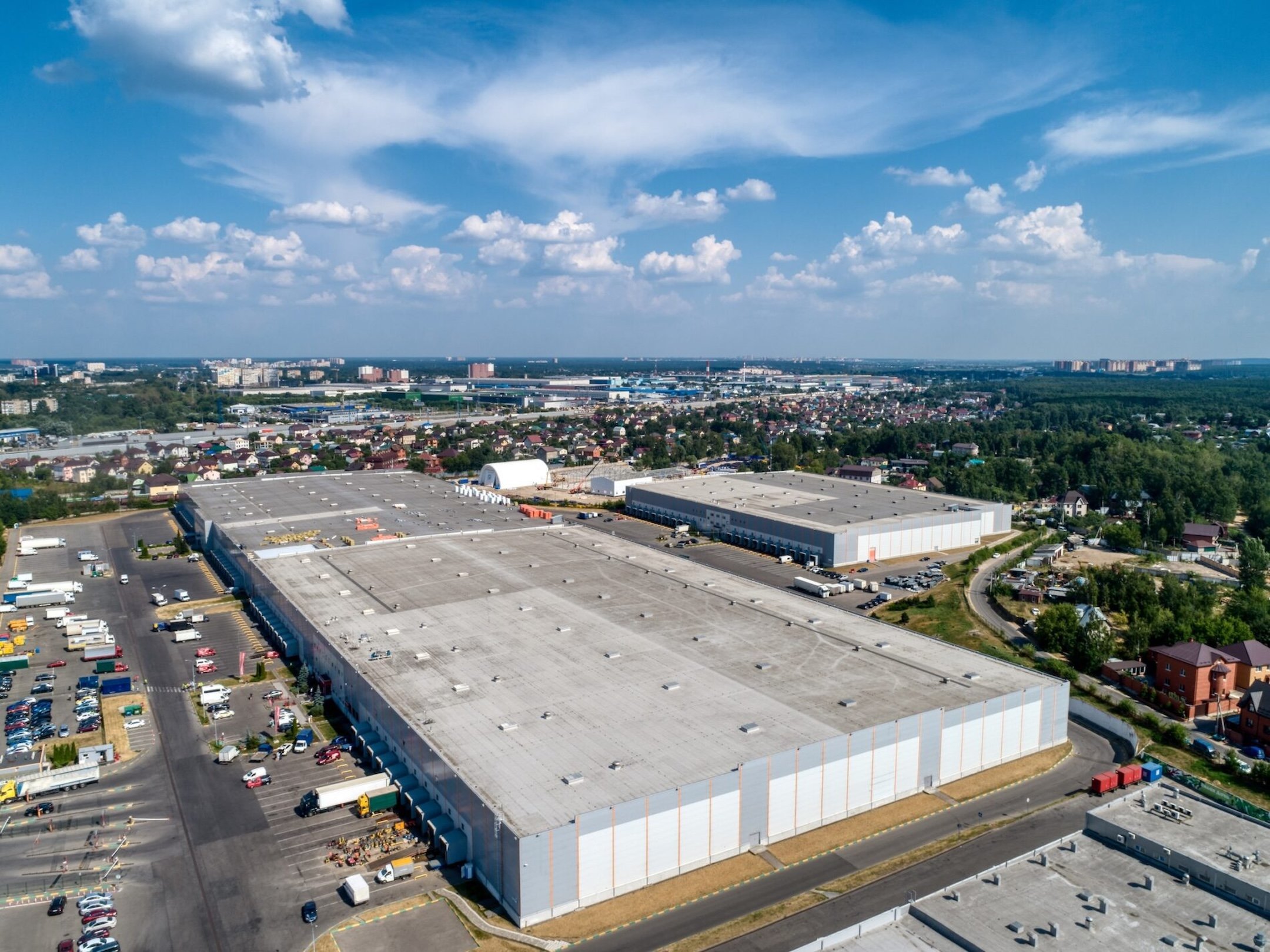 a-big-commercial-roof-scaled