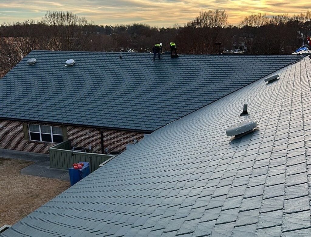 Commercial roof with tiles