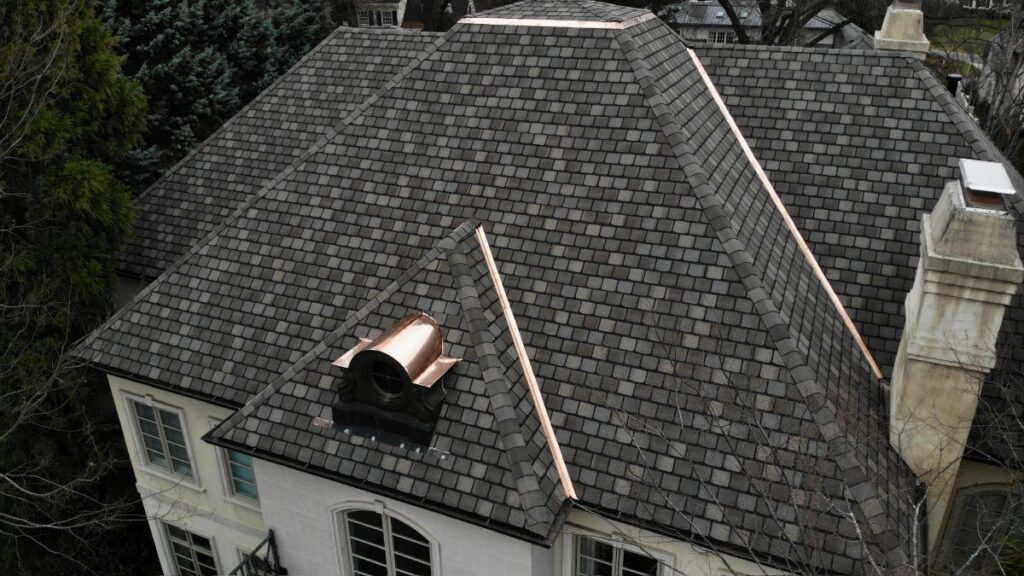 asphalt roofing contractor Great State Roofing shingles project